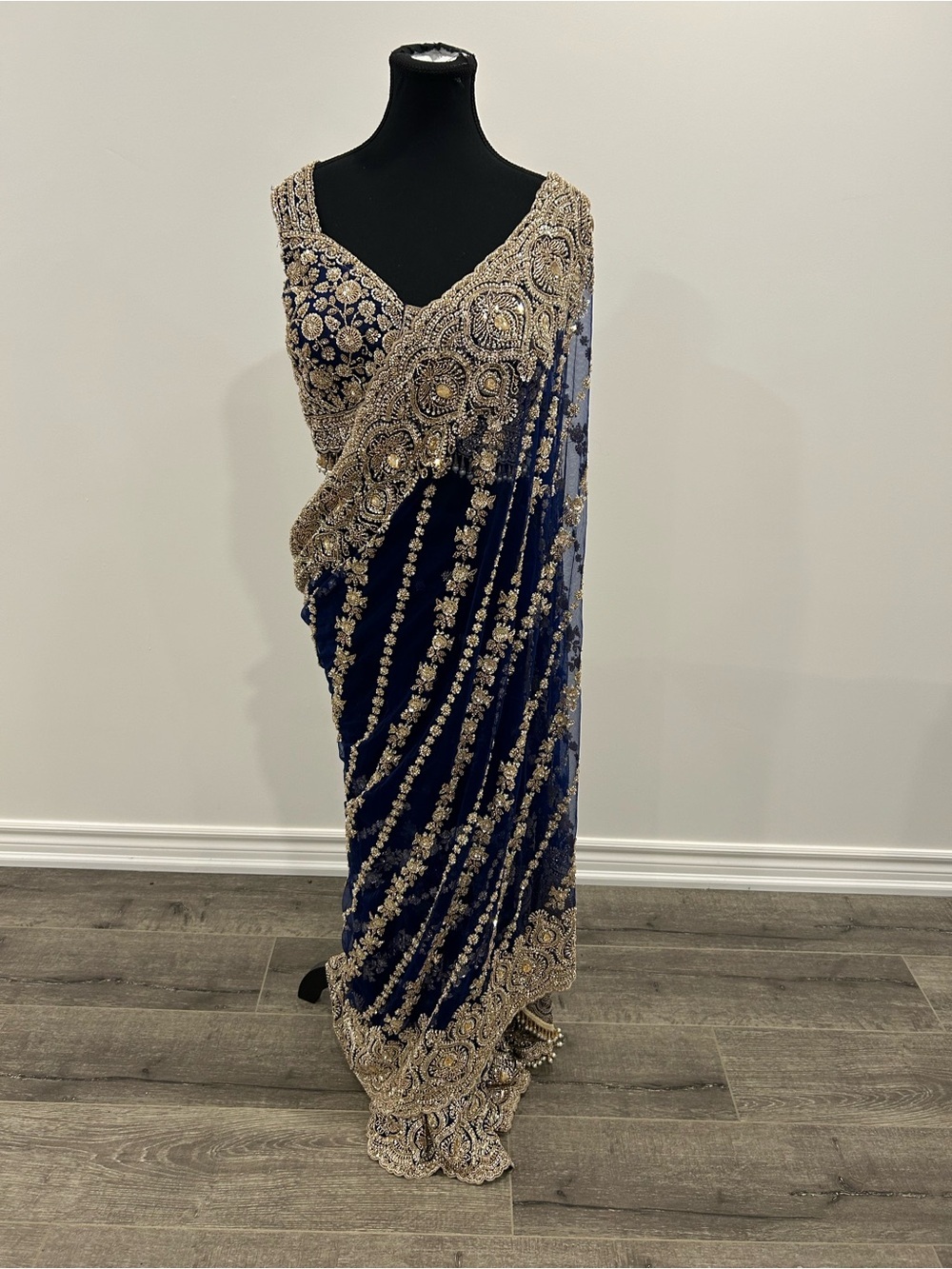 Luxury Royal Blue & Gold Designer Saree - Picture 2 of 16